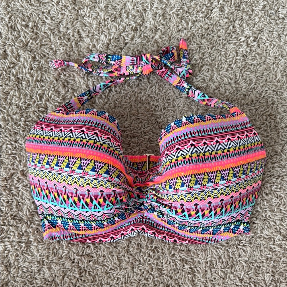 Victoria’s Secret Colorful Patterned Bikini Top size 34DDD